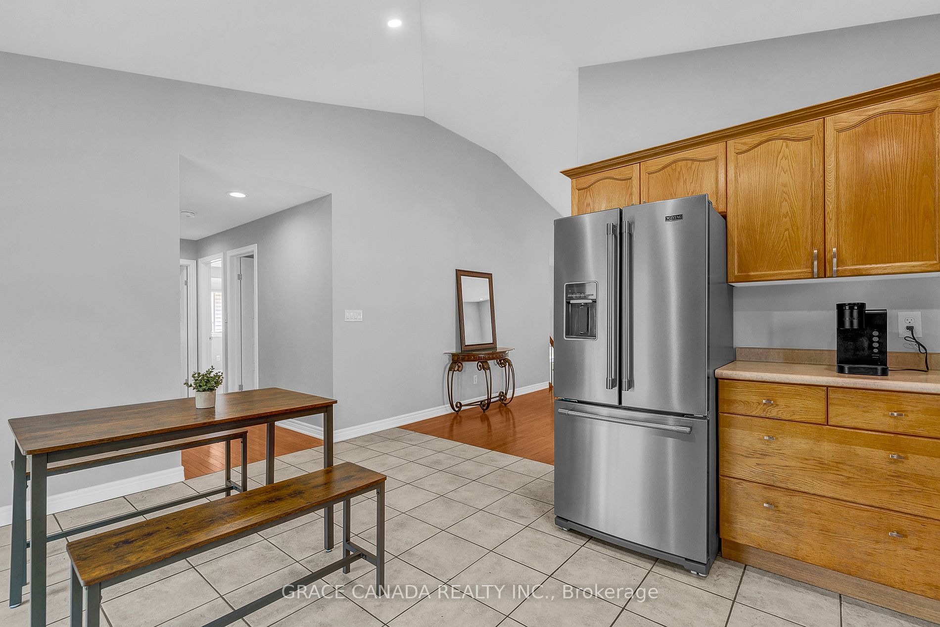 962 Bellagio Dr