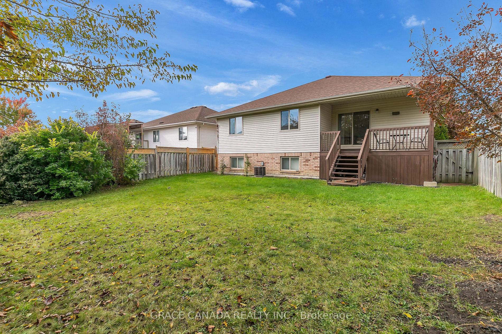 962 Bellagio Dr