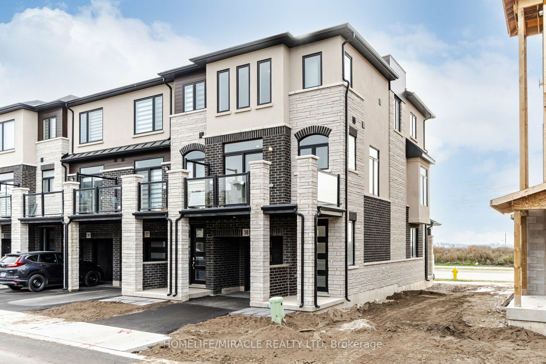 290 Equestrian Way, #38
