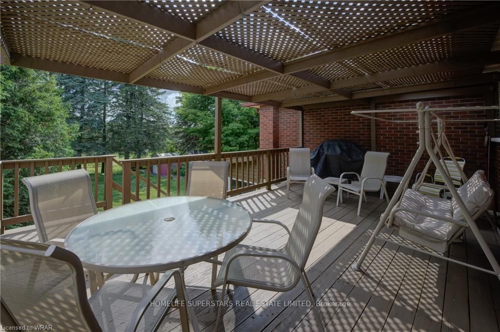 402 Lakeview Dr