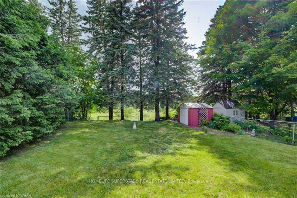 402 Lakeview Dr