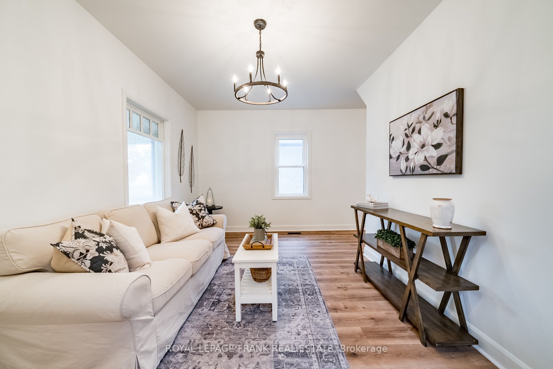 118 Glenelg St W