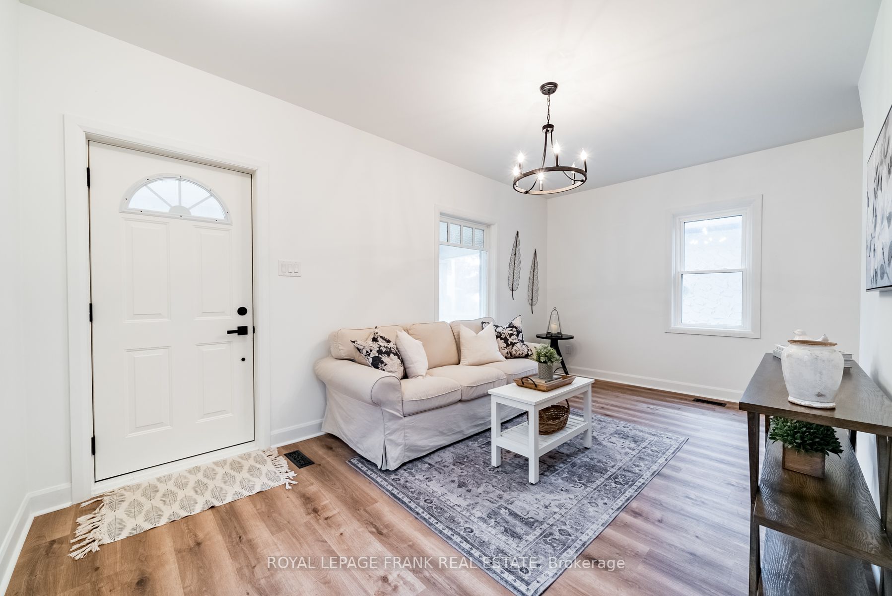 118 Glenelg St W