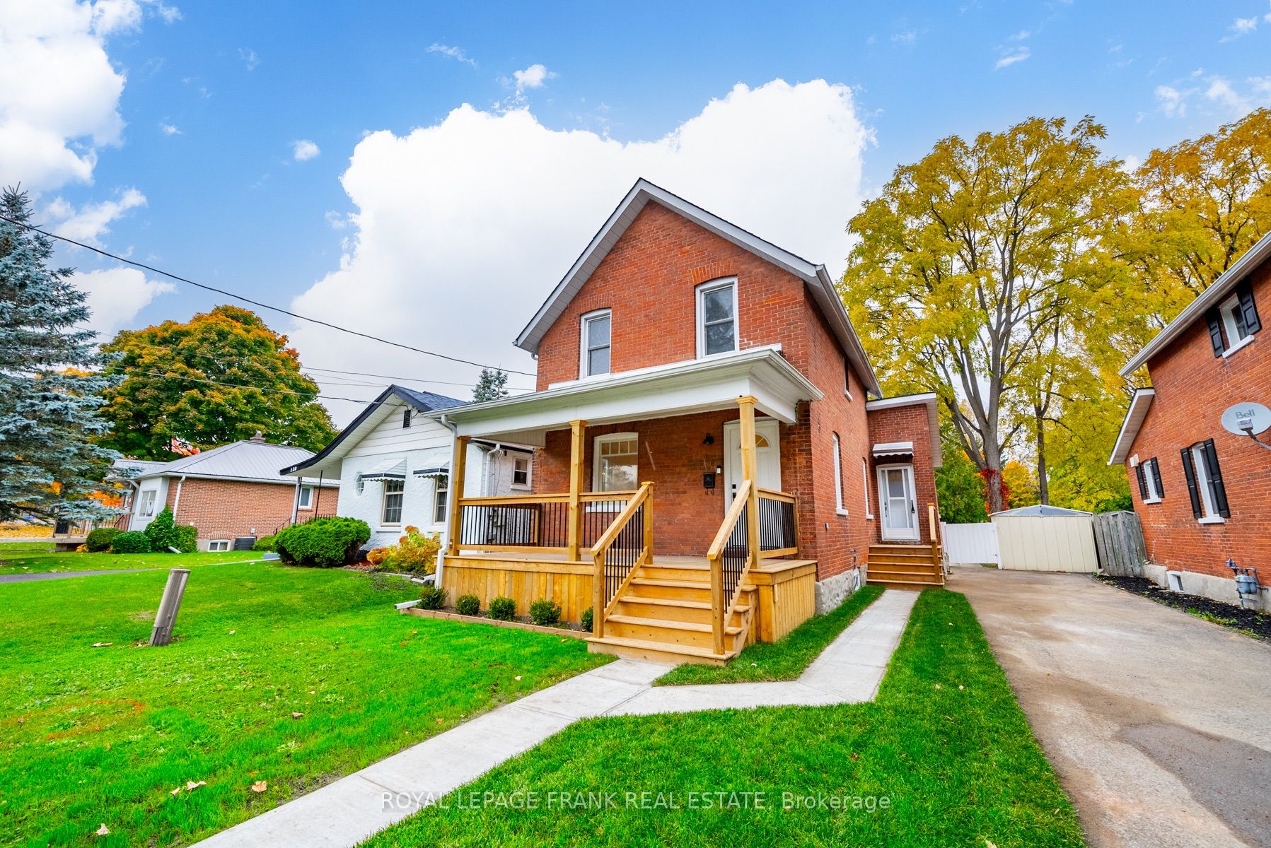 118 Glenelg St W