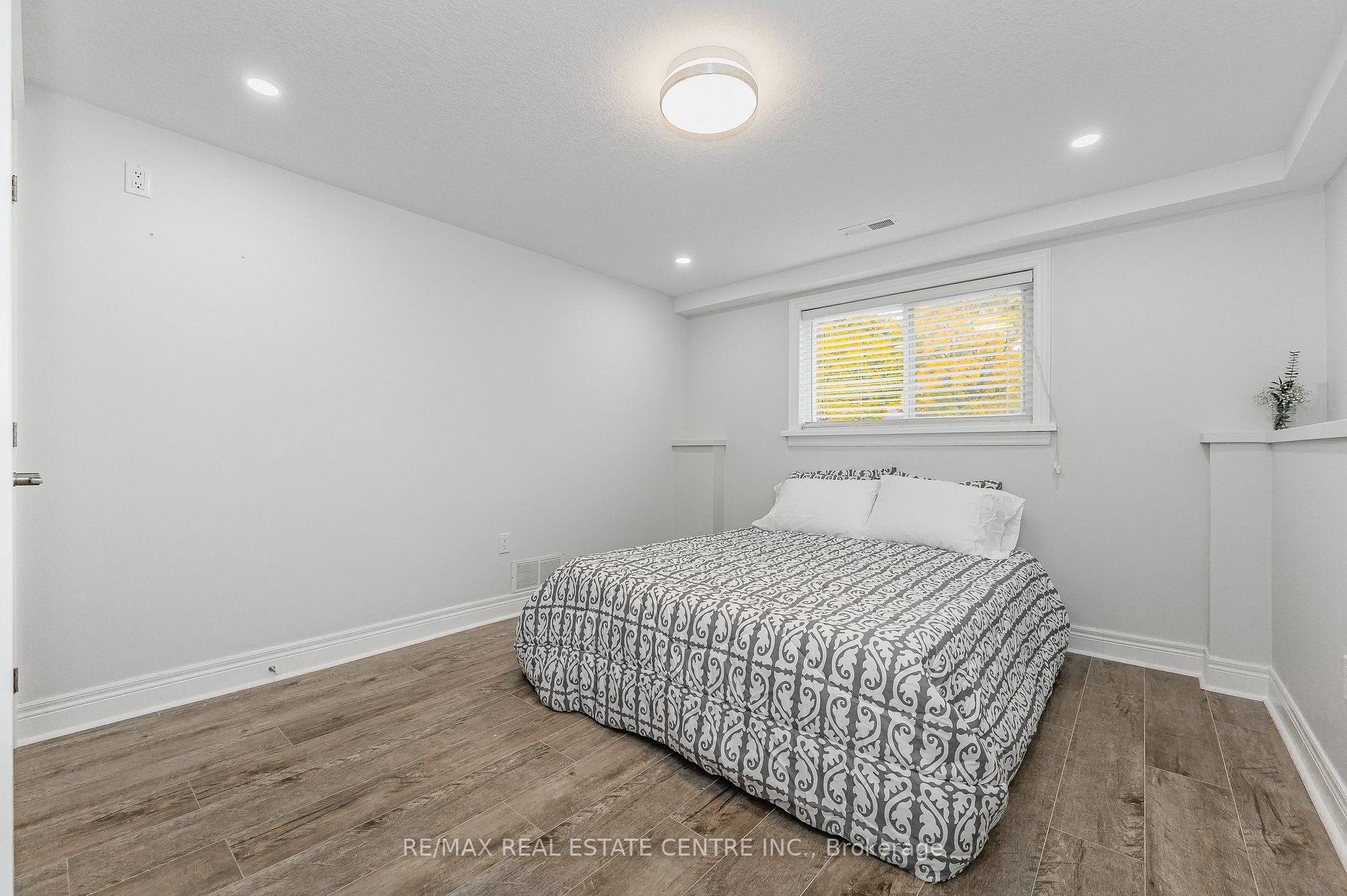 18 Summerside Cres