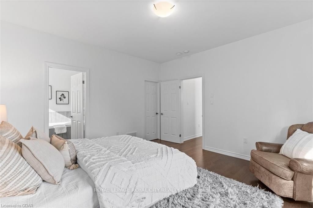 28 Landsdown Drive