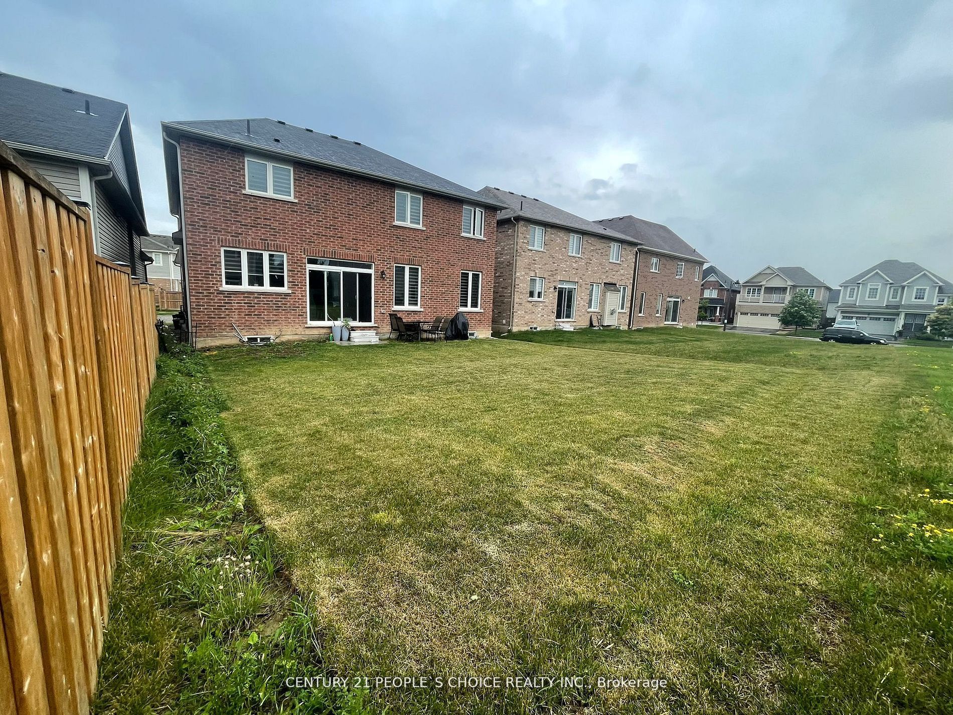 5 Burgess Cres