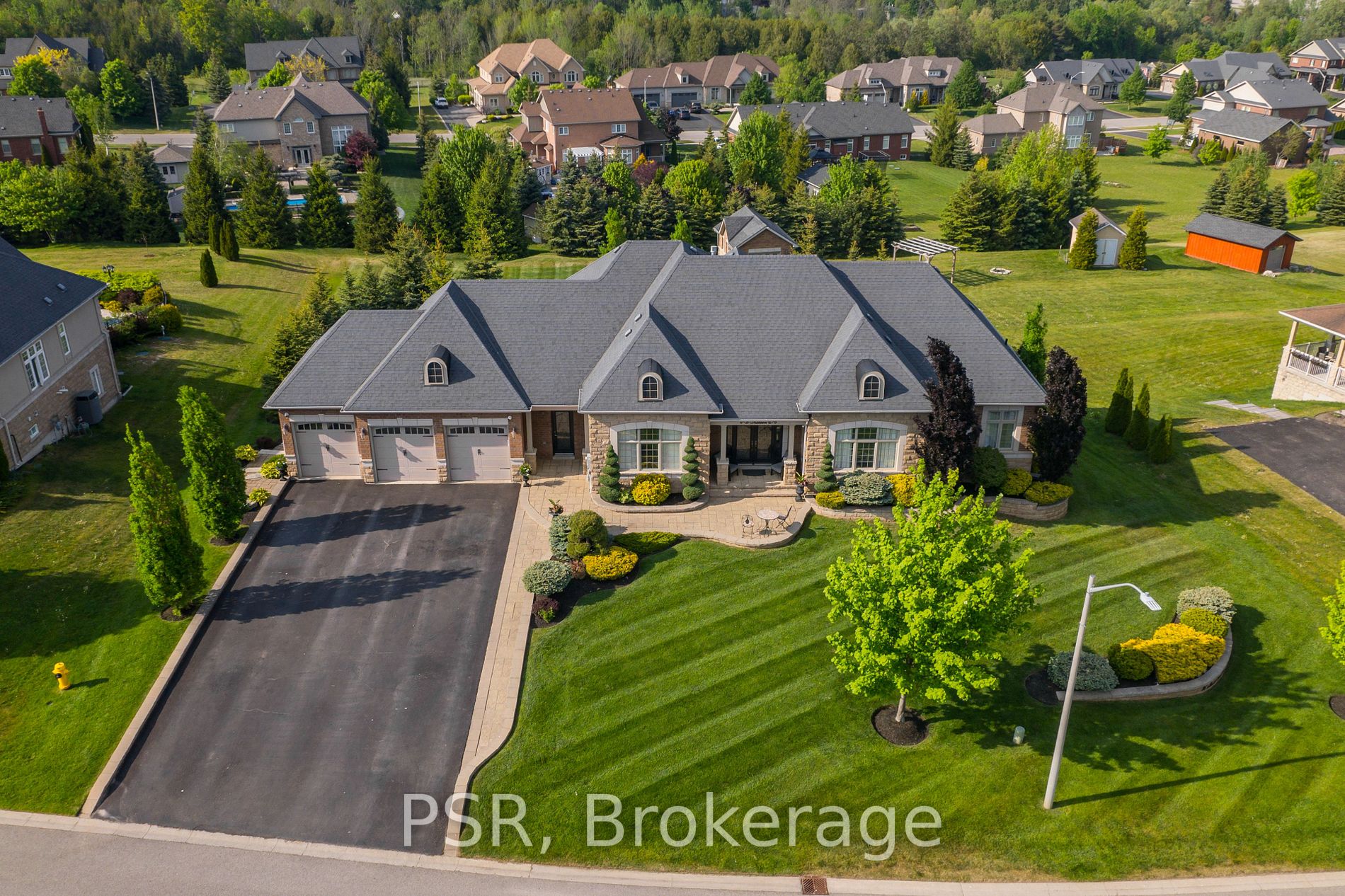 16 Masters Creek Blvd