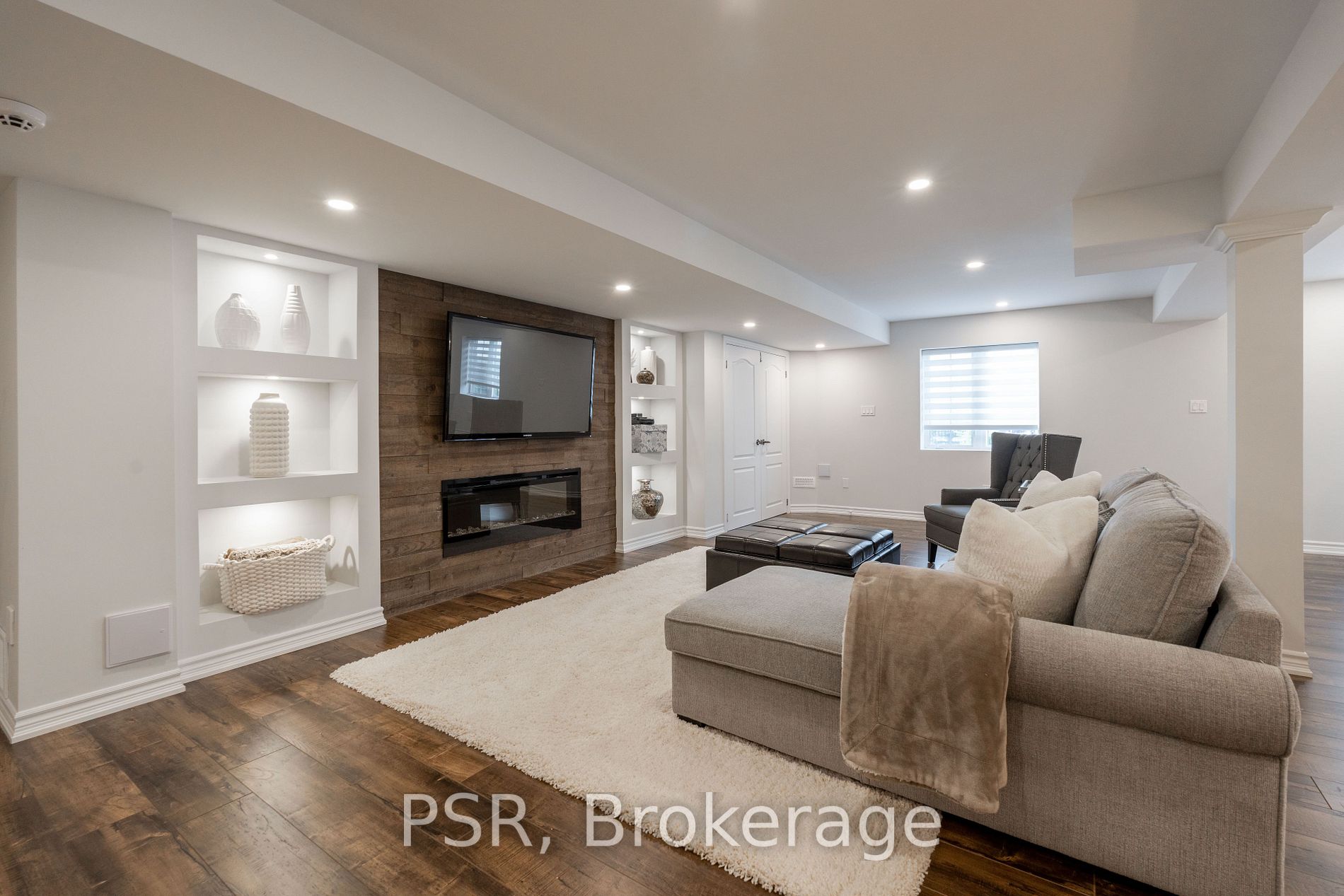 16 Masters Creek Blvd