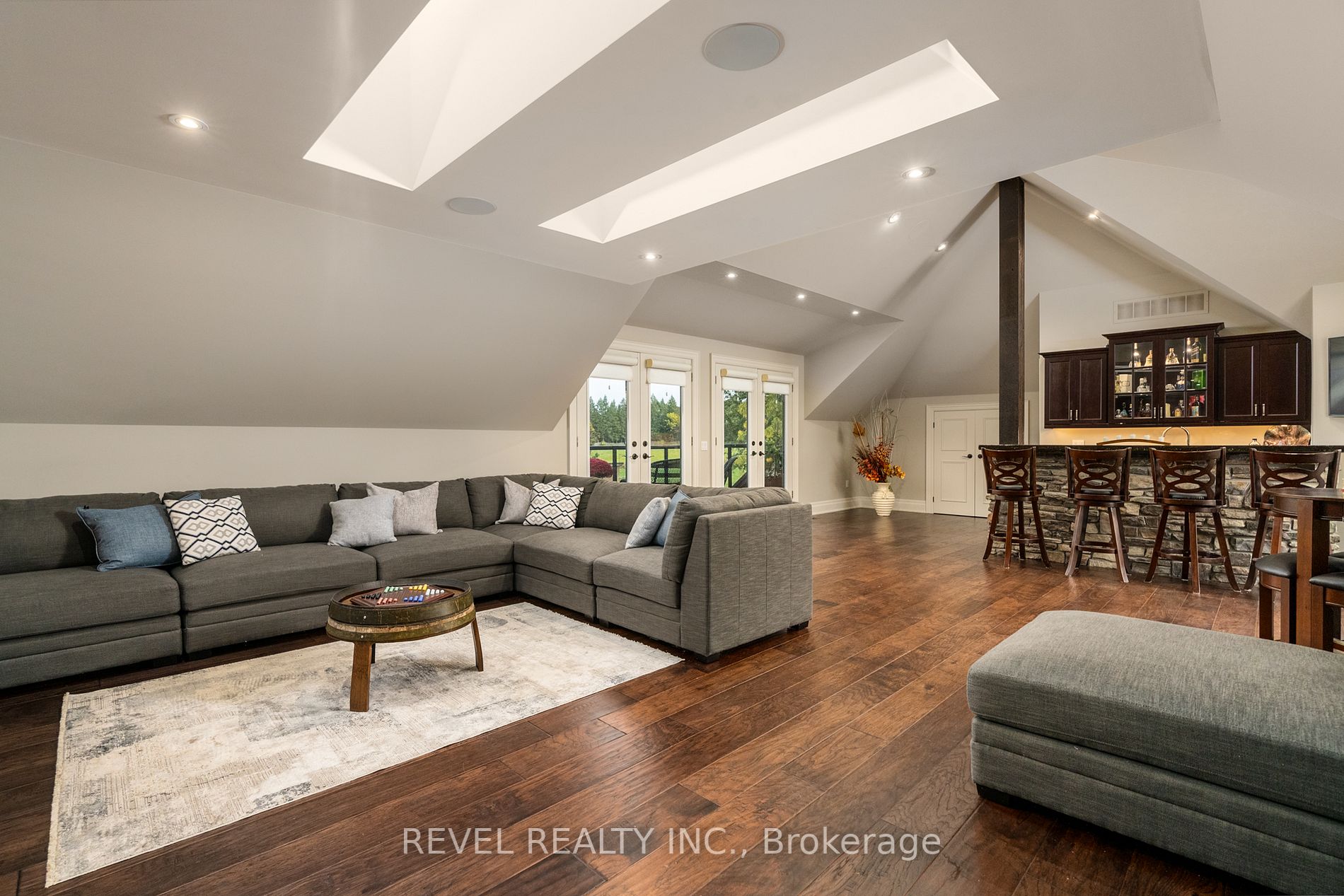 217 Concession 5 Rd
