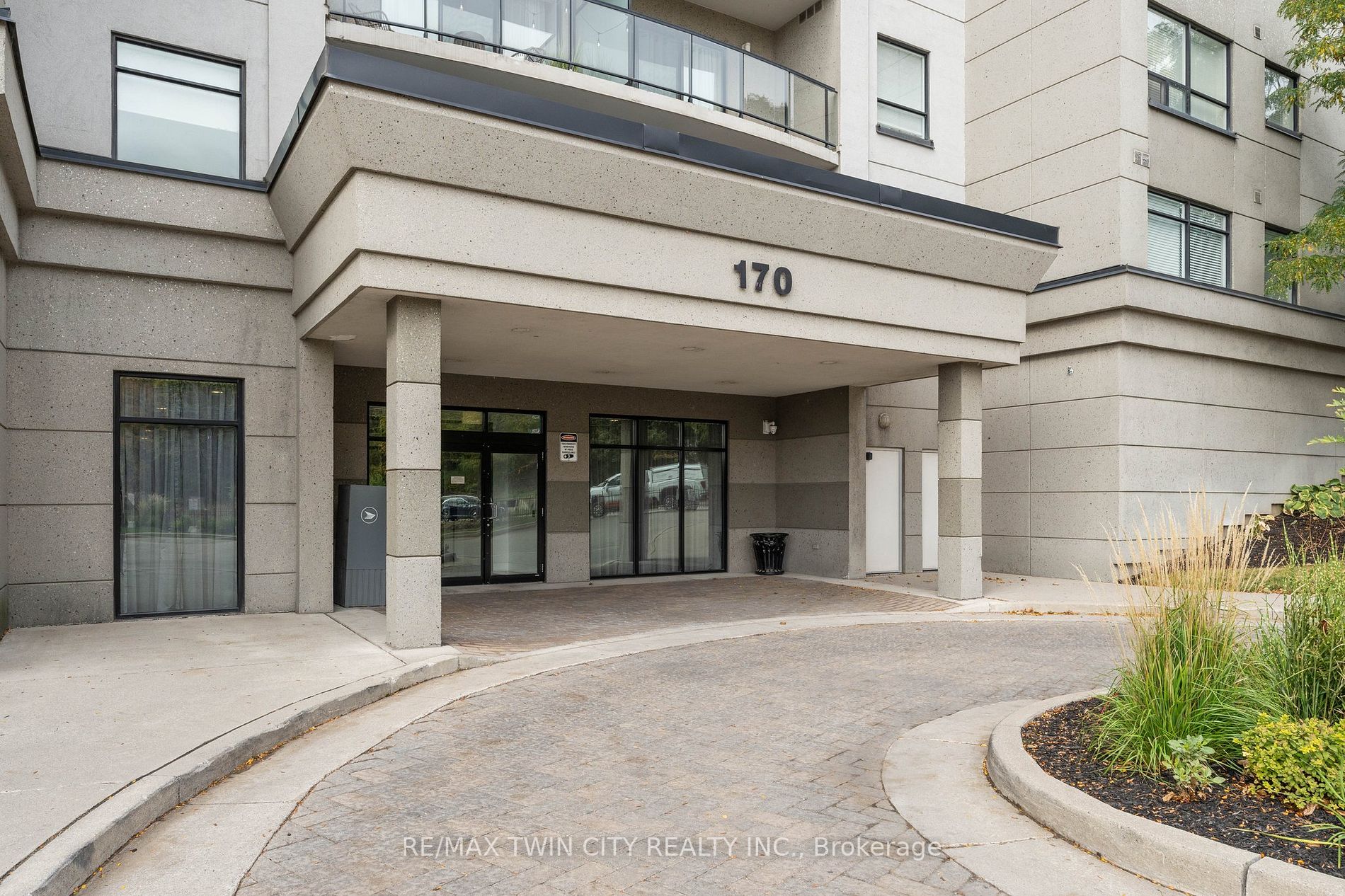 170 Water St N, #601