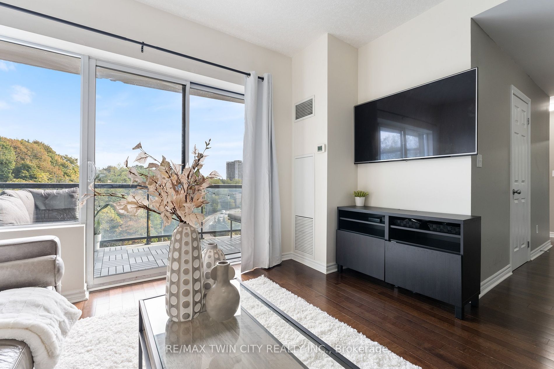170 Water St N, #601