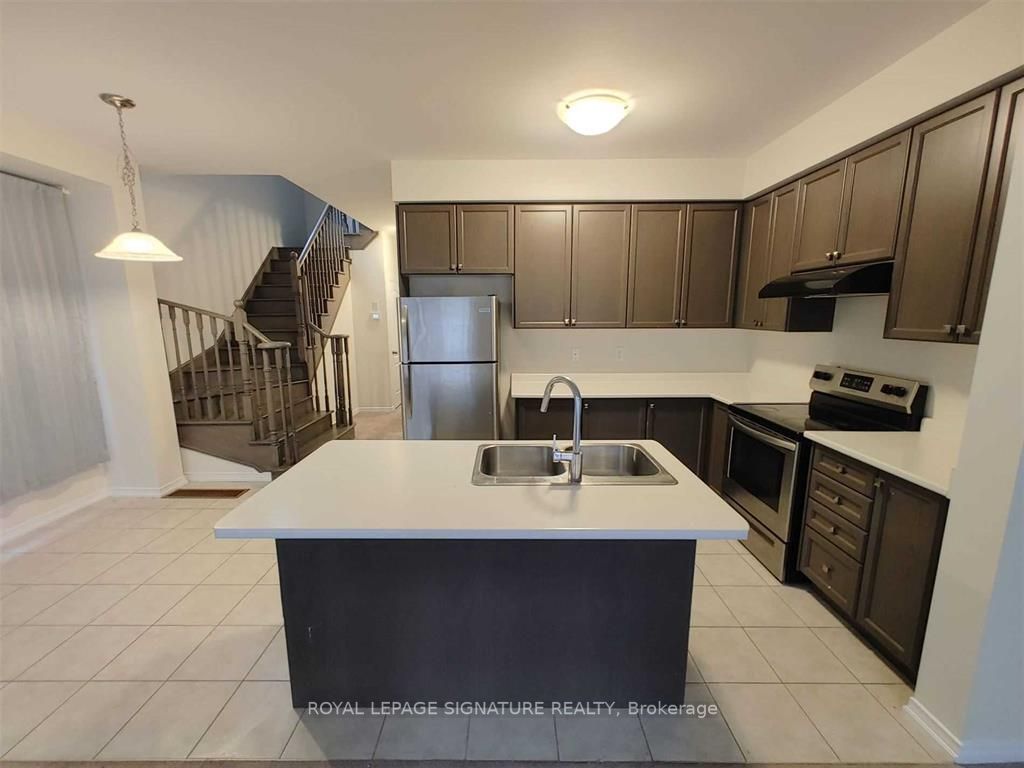 7766 Hackberry Tr