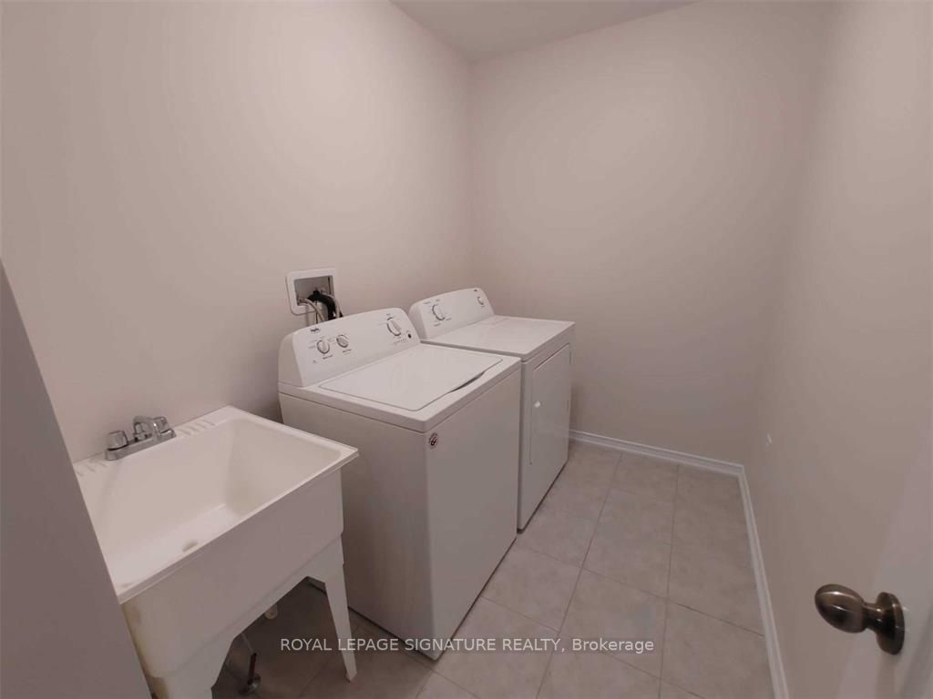 7766 Hackberry Tr