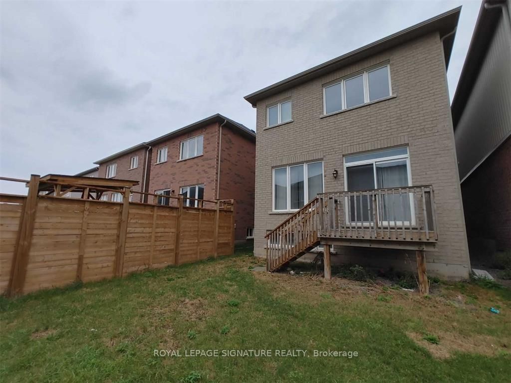 7766 Hackberry Tr