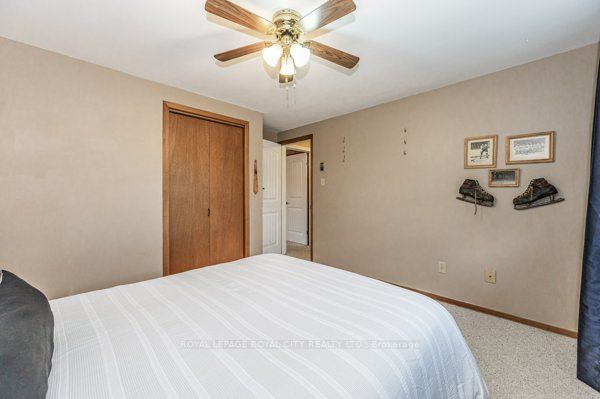 14 Fairmeadow Dr