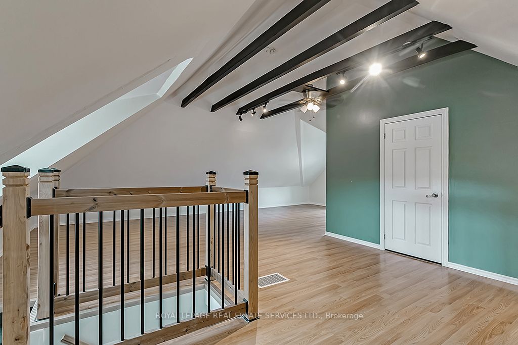 153 Drummond St, #Upper