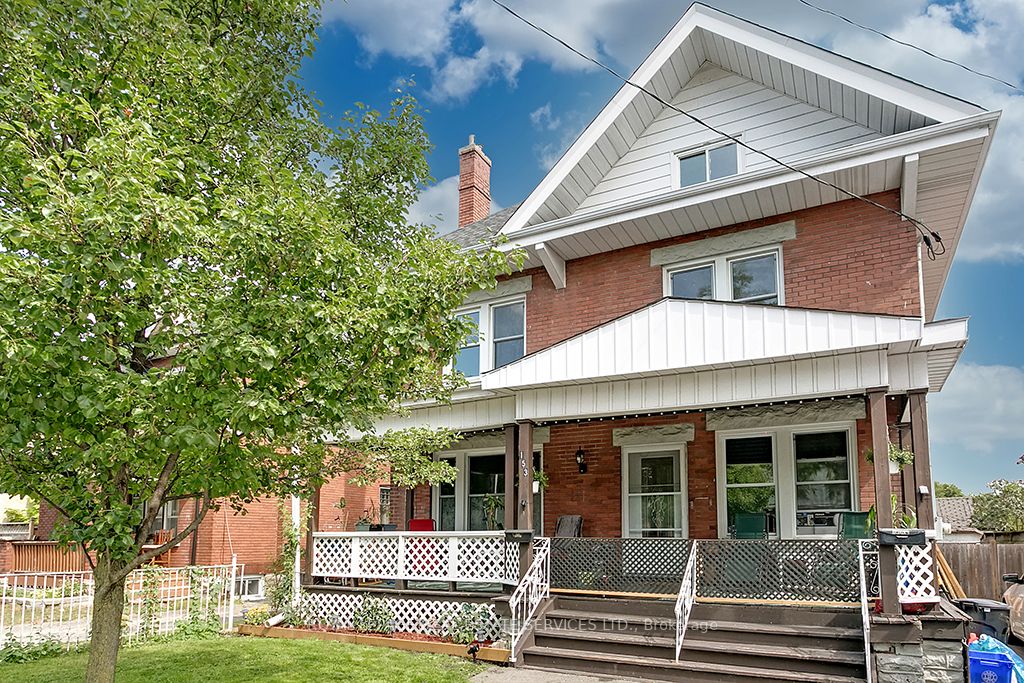 153 Drummond St, #Upper