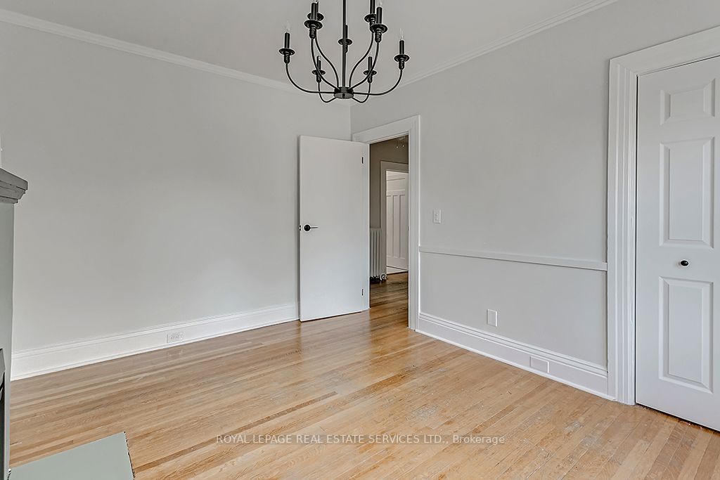 153 Drummond St, #Upper