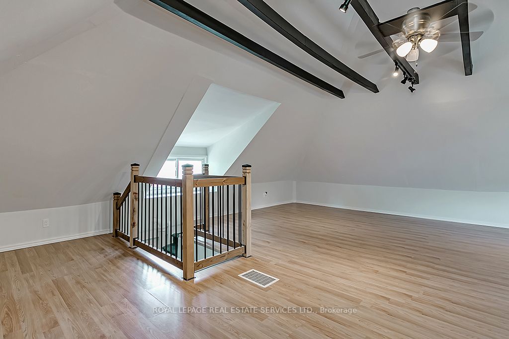 153 Drummond St, #Upper