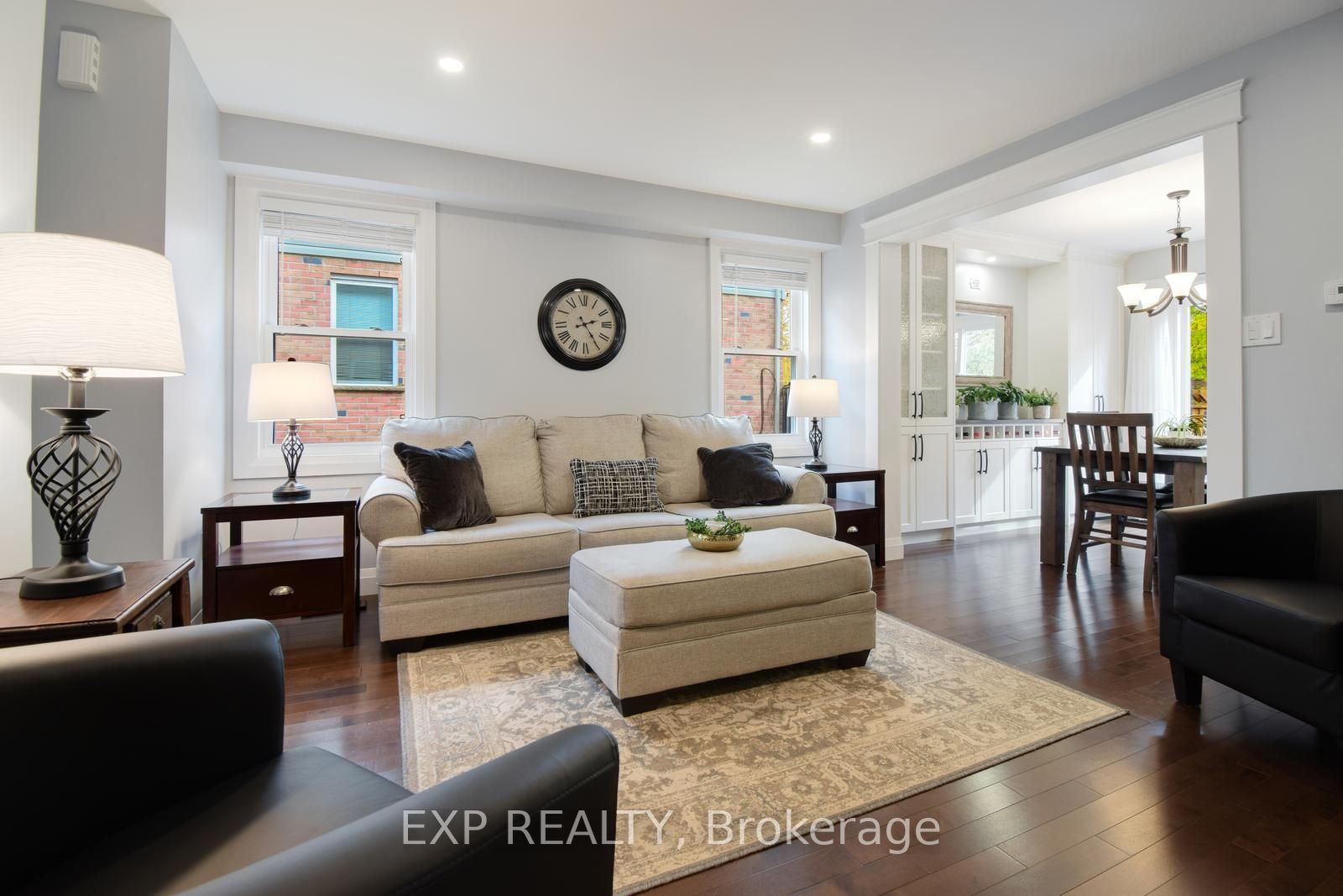 105 Brookfield Cres E