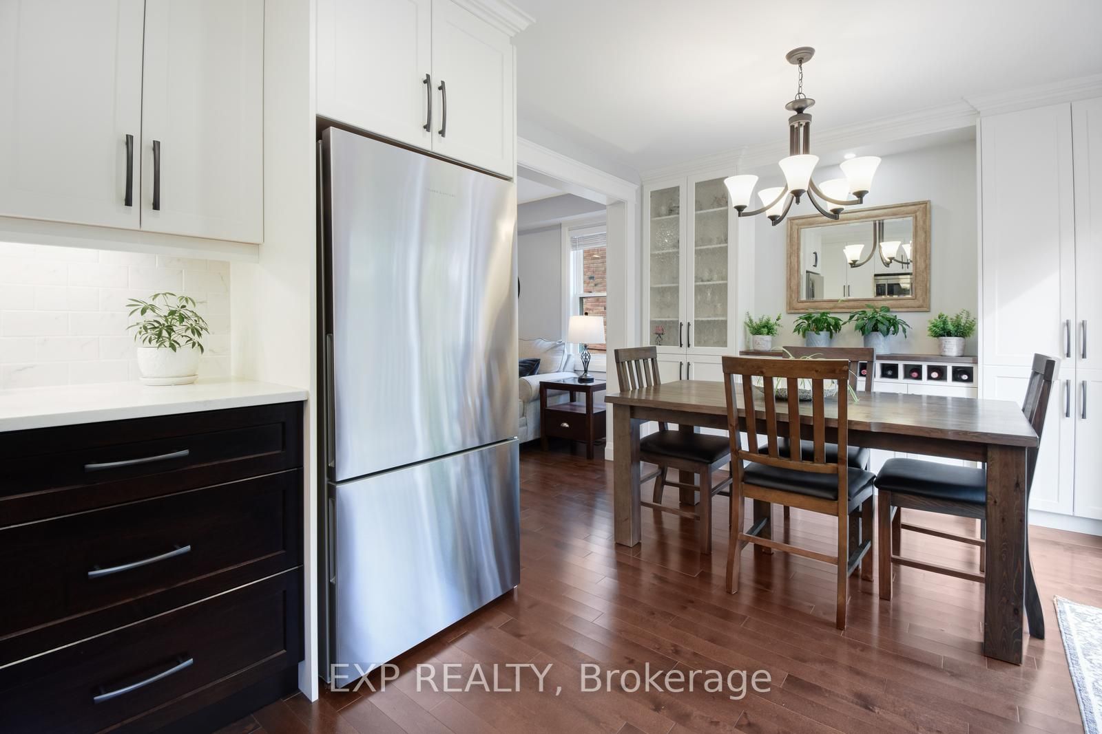 105 Brookfield Cres E