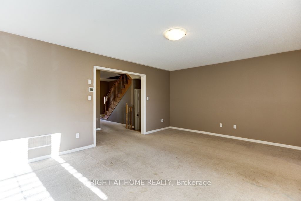 104 Burke St