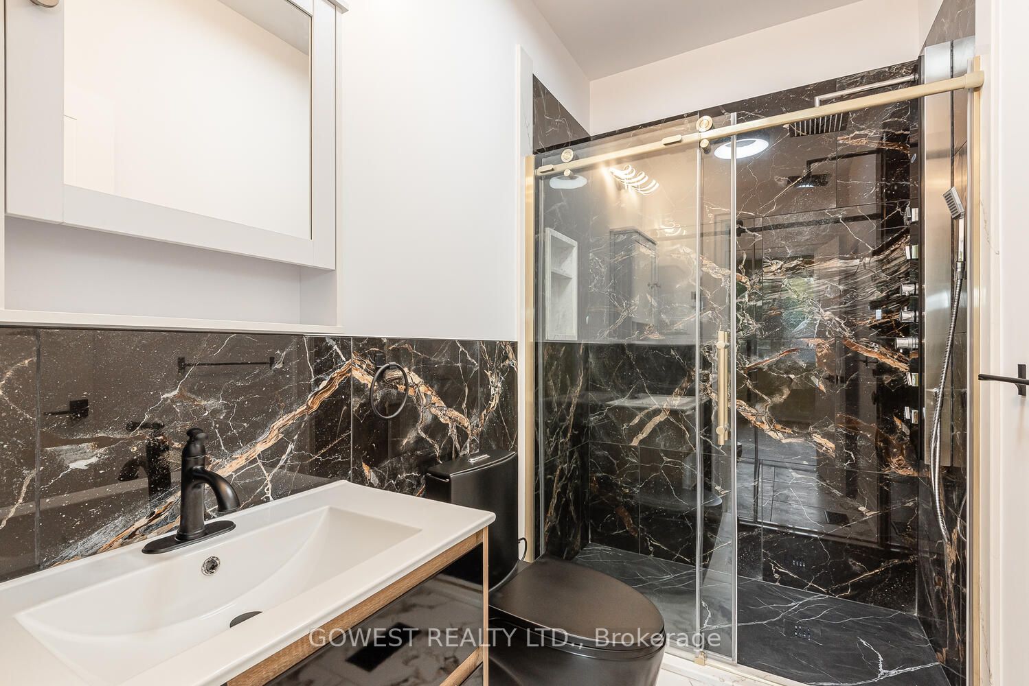 20 Tasker St