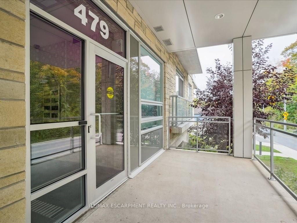 479 Charlton Ave E, #204