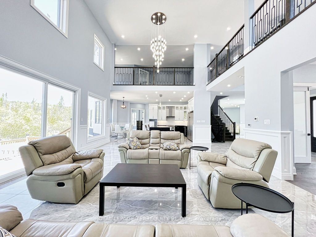 9 Rustlewood Ave