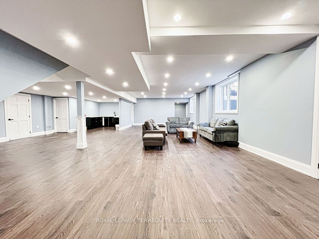 9 Rustlewood Ave