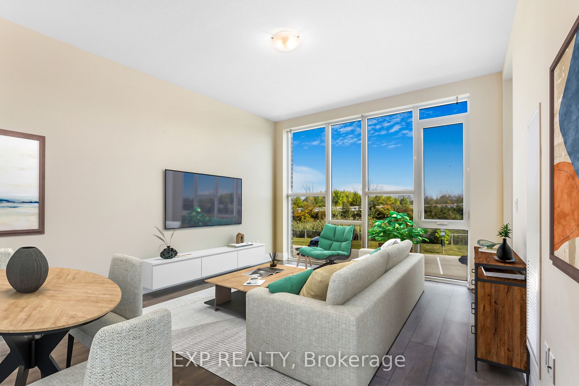 16 Concord Pl, #216