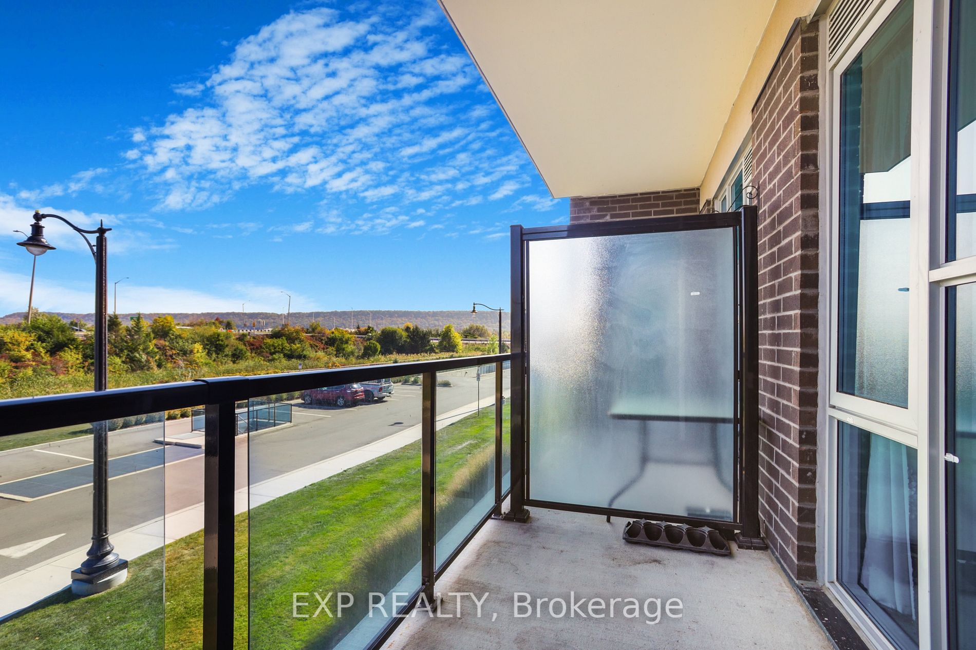 16 Concord Pl, #216