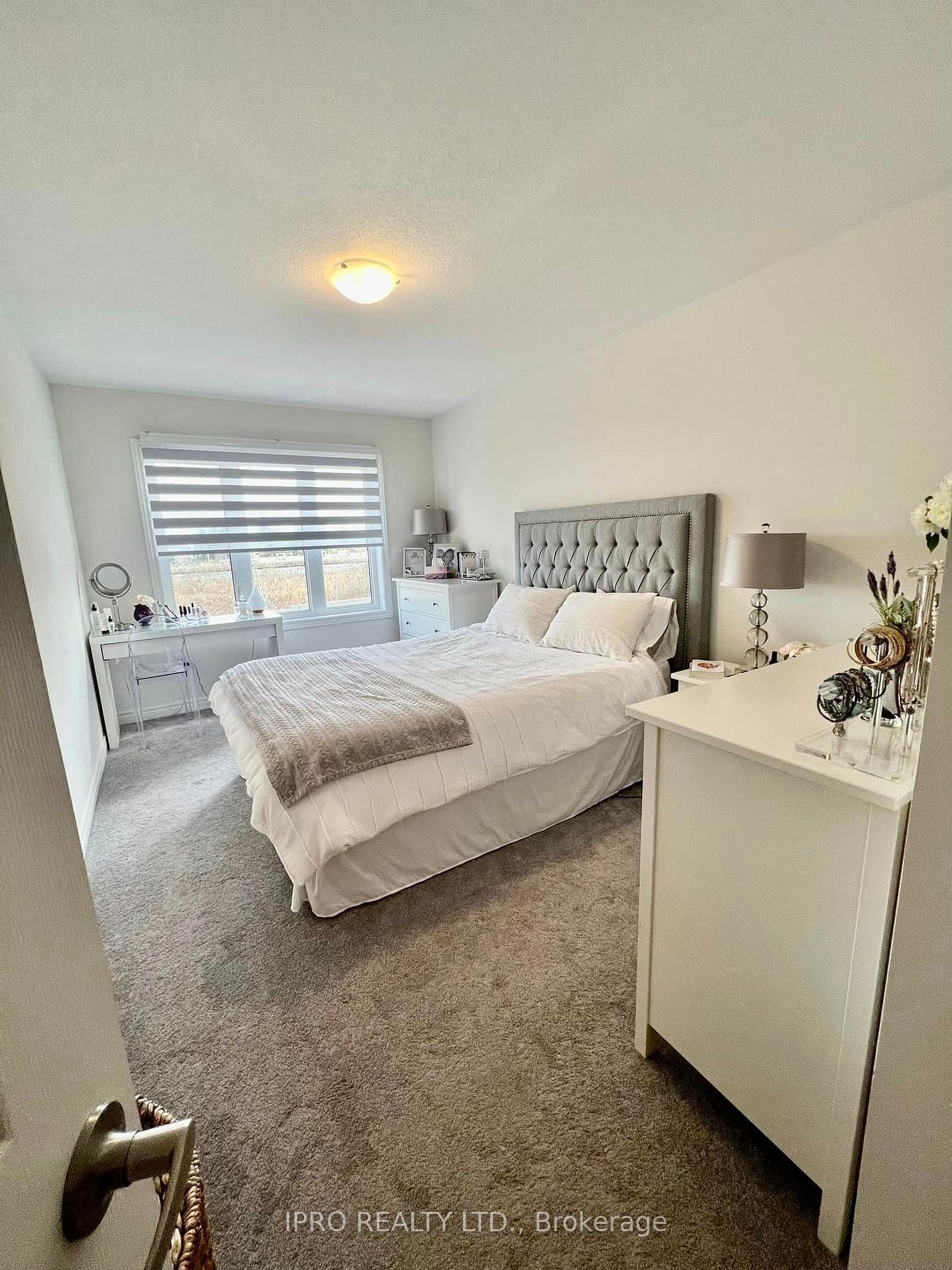 166 Deerpath Dr, #60