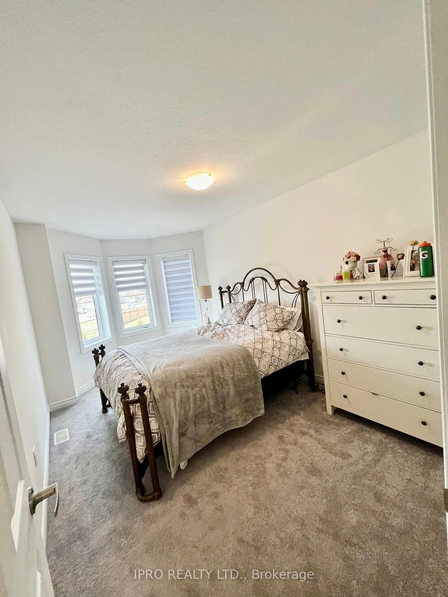 166 Deerpath Dr, #60