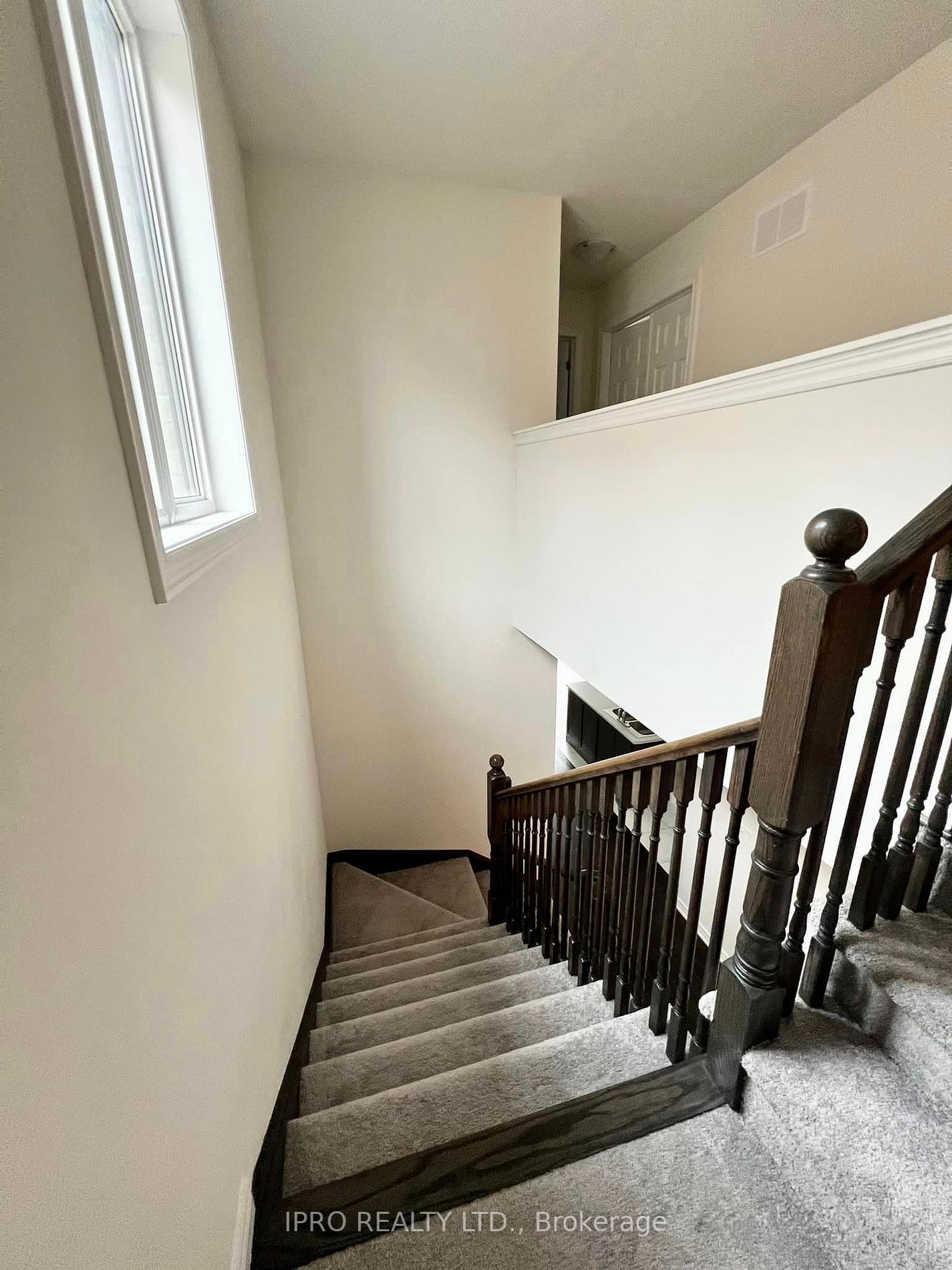 166 Deerpath Dr, #60