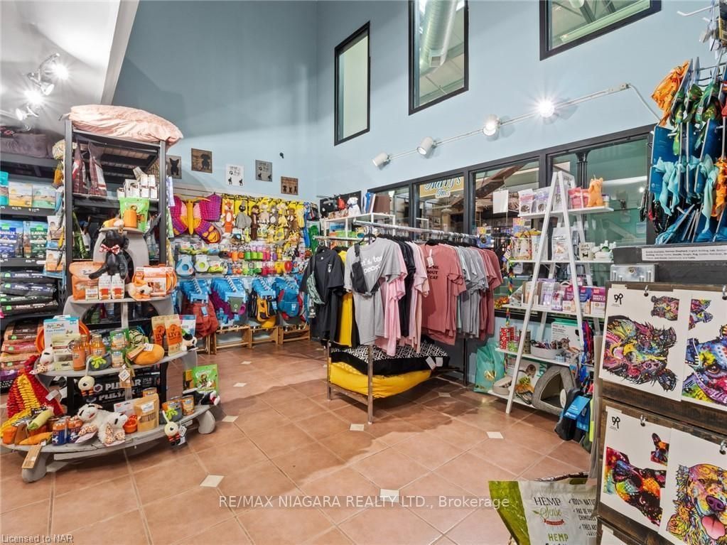17 Lock St, #108