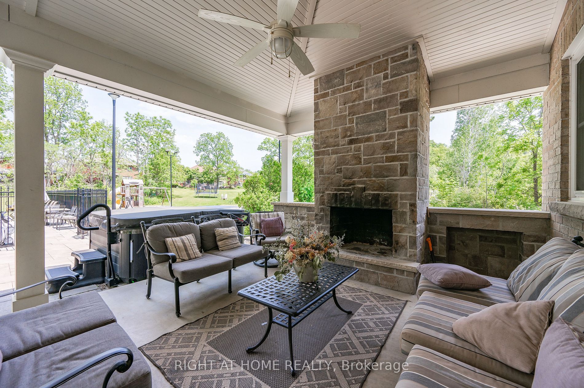 451 Garner Rd W