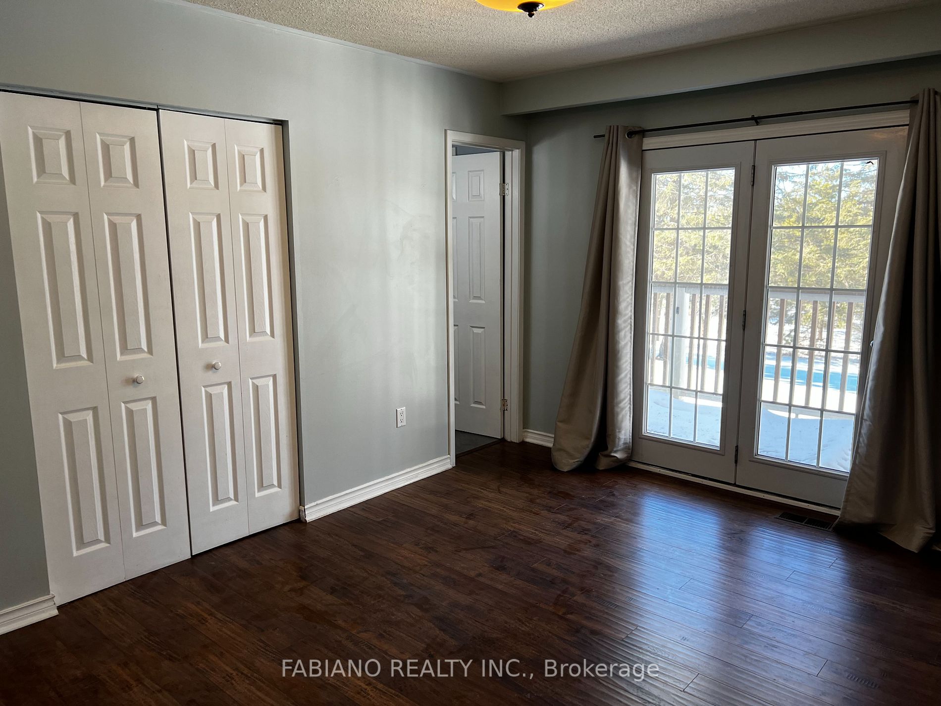 207113 Highway 9, #Upper