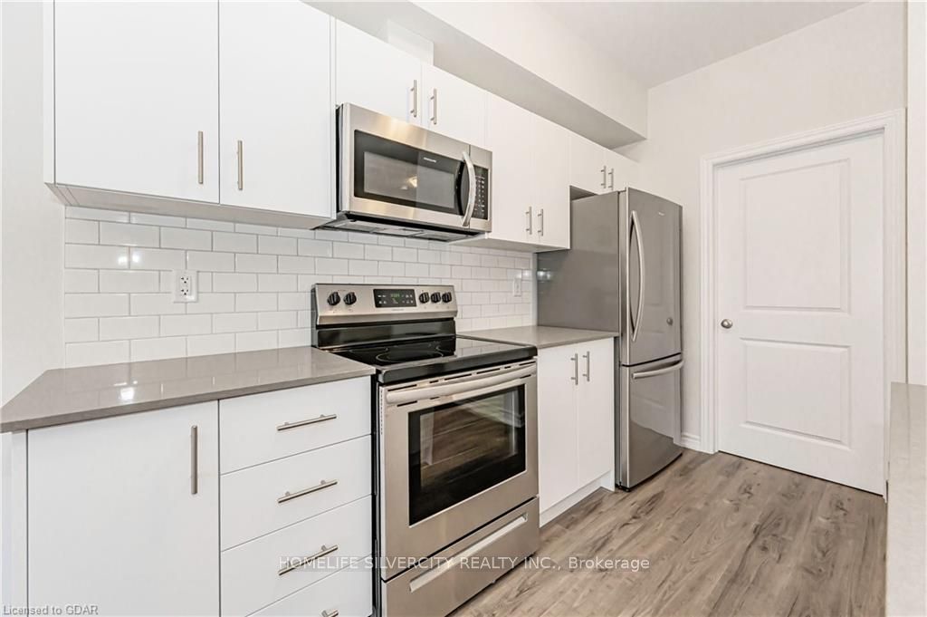 124 Compass Trail, #33