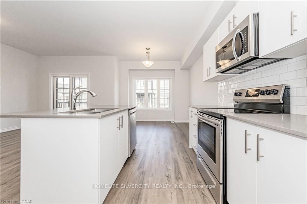 124 Compass Trail, #33