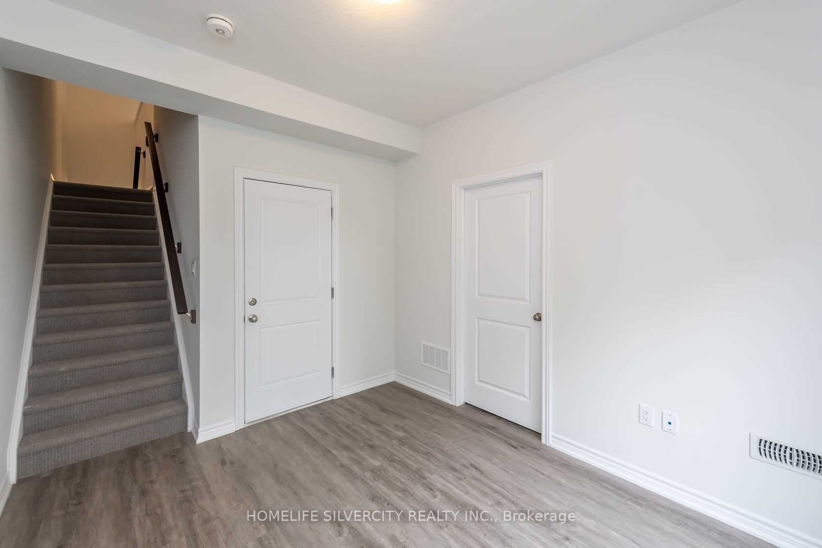 124 Compass Trail, #33