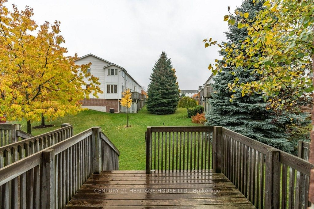 42 Green Valley Dr, #90