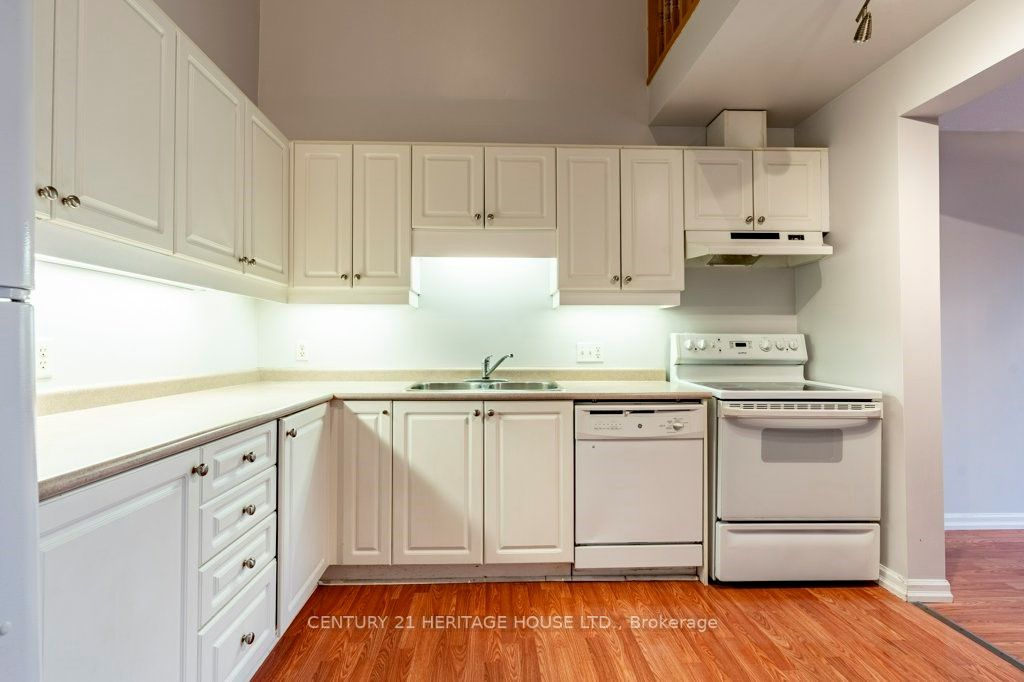 42 Green Valley Dr, #90