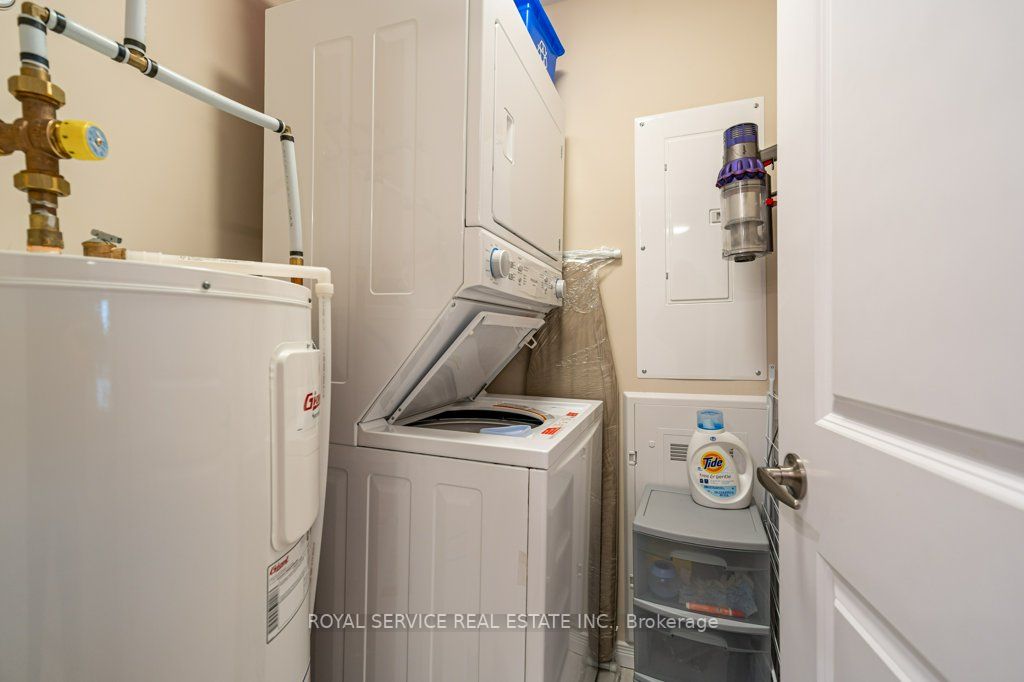 344 Florence Dr, #303