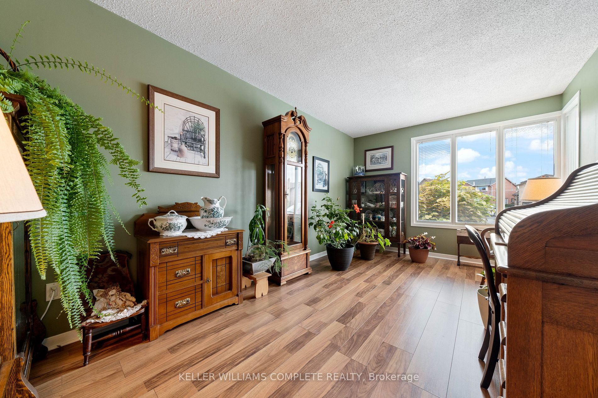 38 Puritan Crt