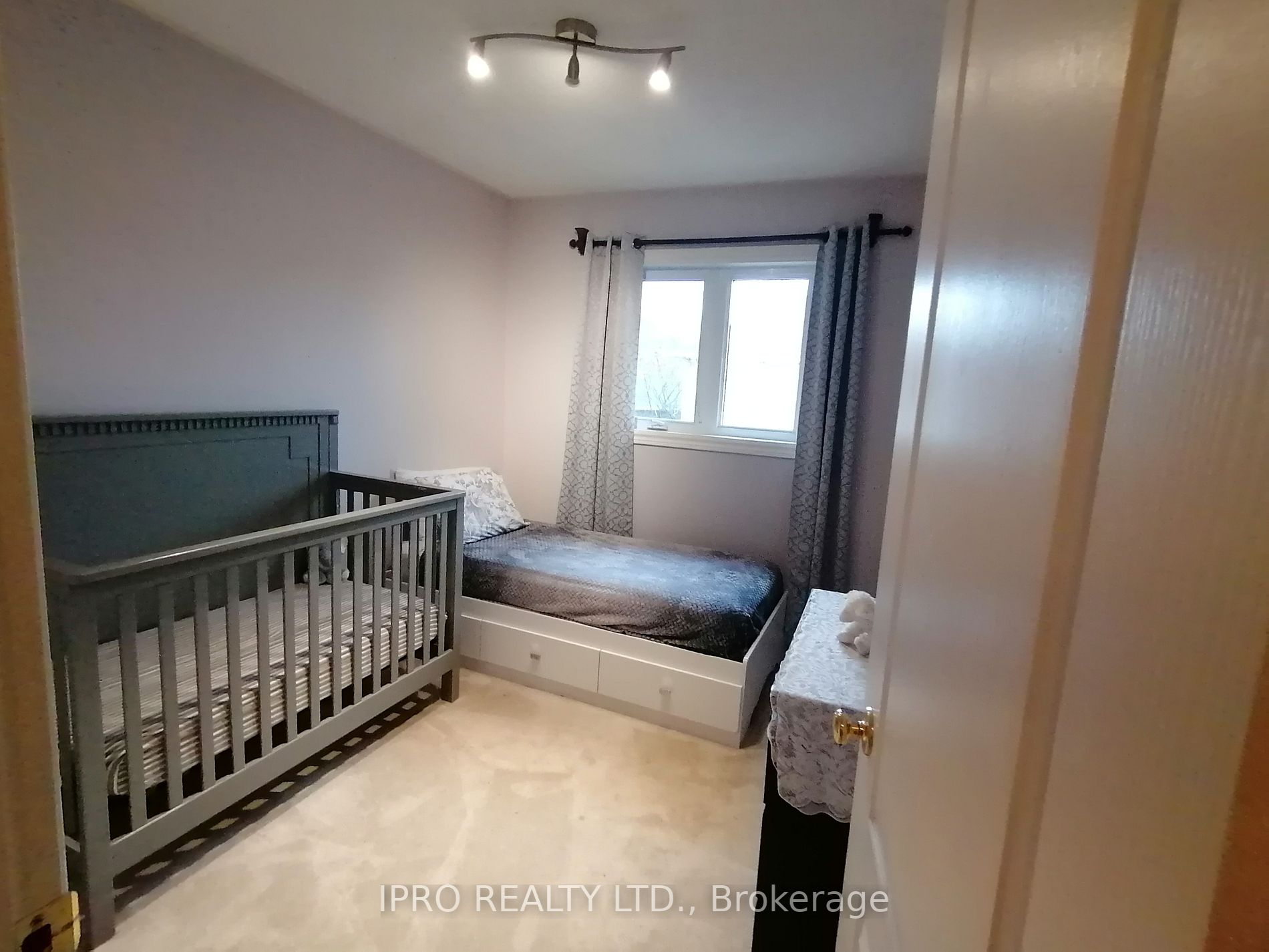 162 Boulding Ave