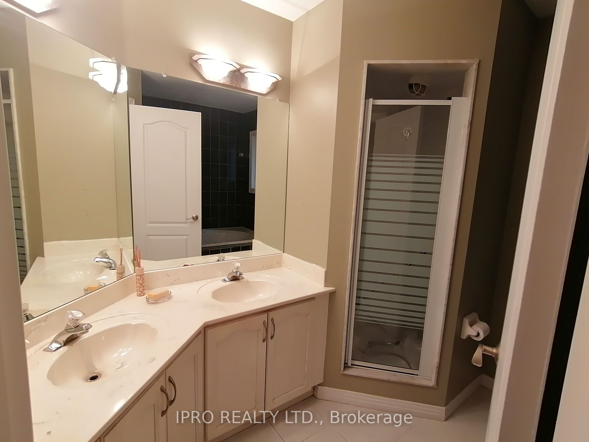 162 Boulding Ave