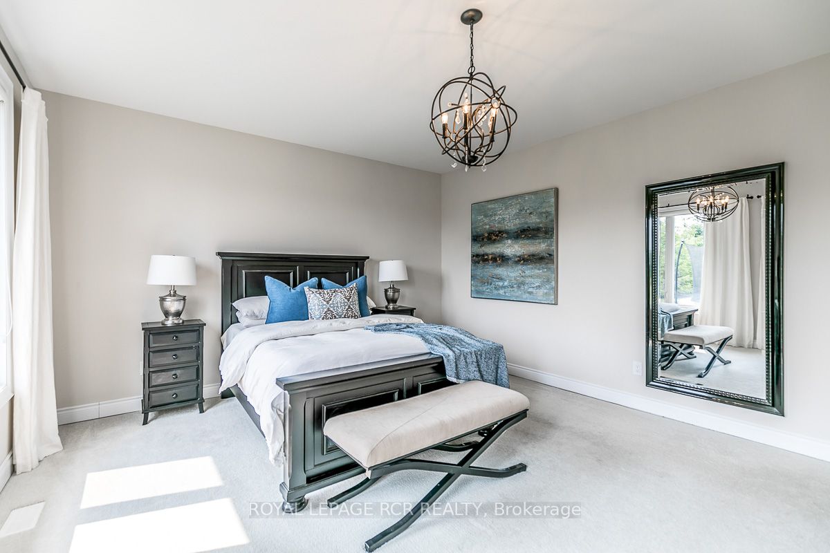 17 Nature's Landing Dr