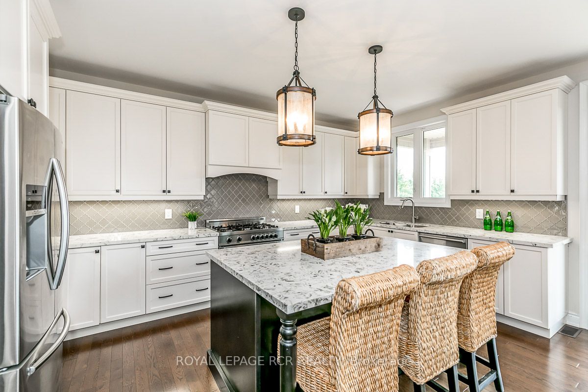 17 Nature's Landing Dr